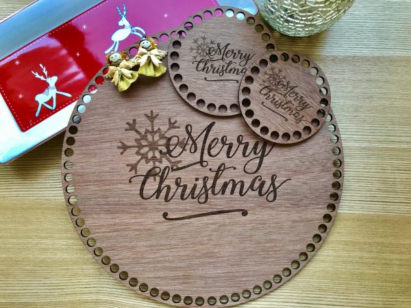 14cm Round Timber 'Merry Christmas' Limited Edition base